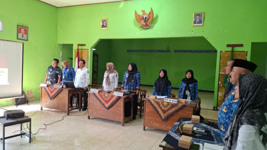 MUSYAWARAH  DESA PEMUTAKHIRAN DTSEN DESA KALIPELUS 